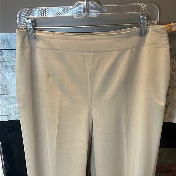 Talbots Cream Tailored stretch Trousers with side zipper size 10 - Picture 6 of 12